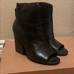 Steve Madden peep toe bootie